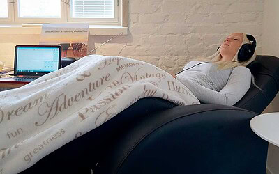 Matalataajuushoidot ja musiikki