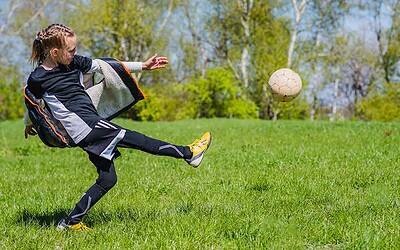 Lotta 12 vuotta jalkapalloilija